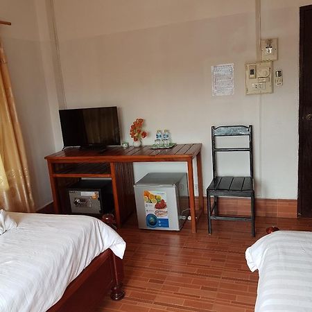 Maylay Guesthouse Ванг-Виенг Экстерьер фото
