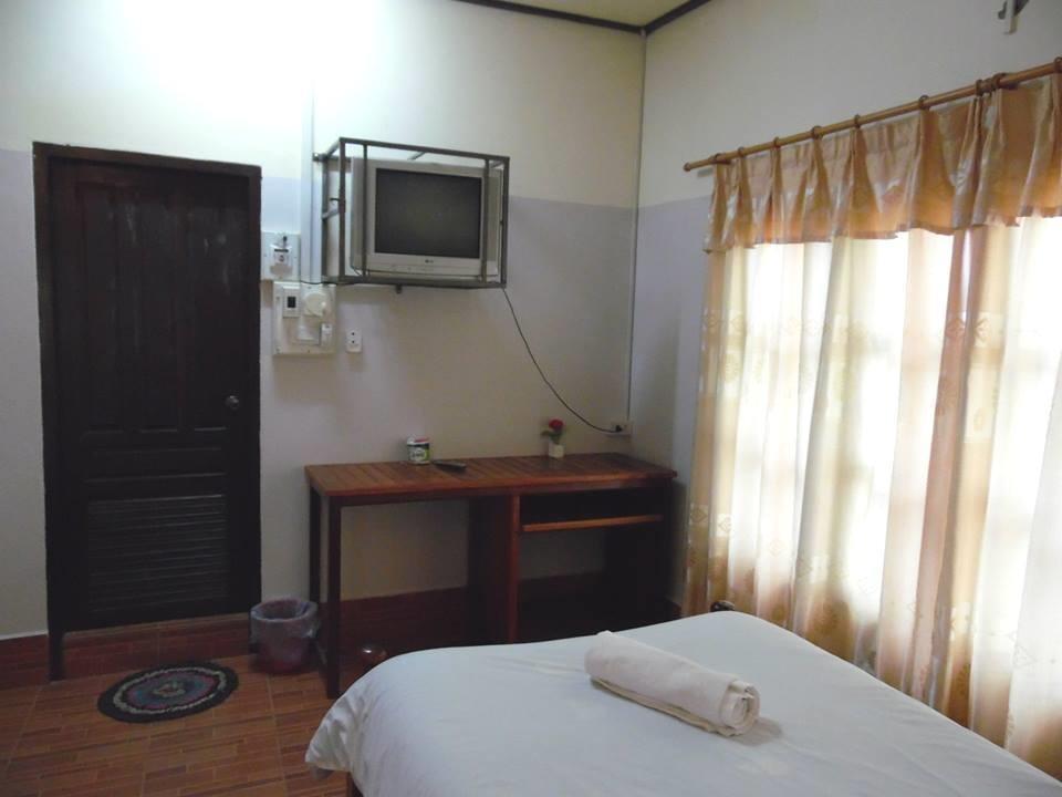 Maylay Guesthouse Ванг-Виенг Экстерьер фото