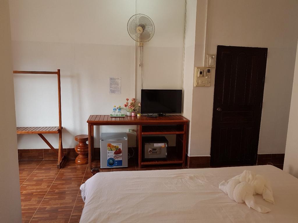 Maylay Guesthouse Ванг-Виенг Экстерьер фото